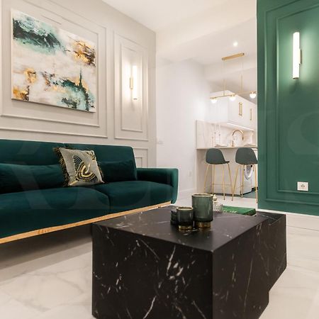 Glamorous Flat In The Heart Of Malaga By Rems Exterior foto