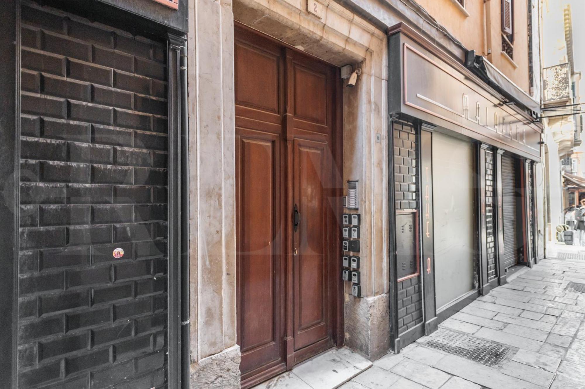 Glamorous Flat In The Heart Of Malaga By Rems Exterior foto